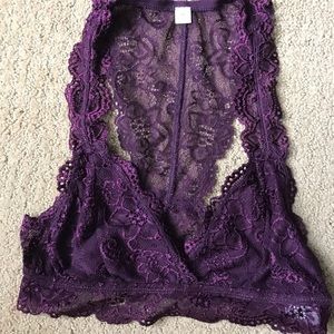Francesca’s Wine-Colored Lace Racerback Bralette!